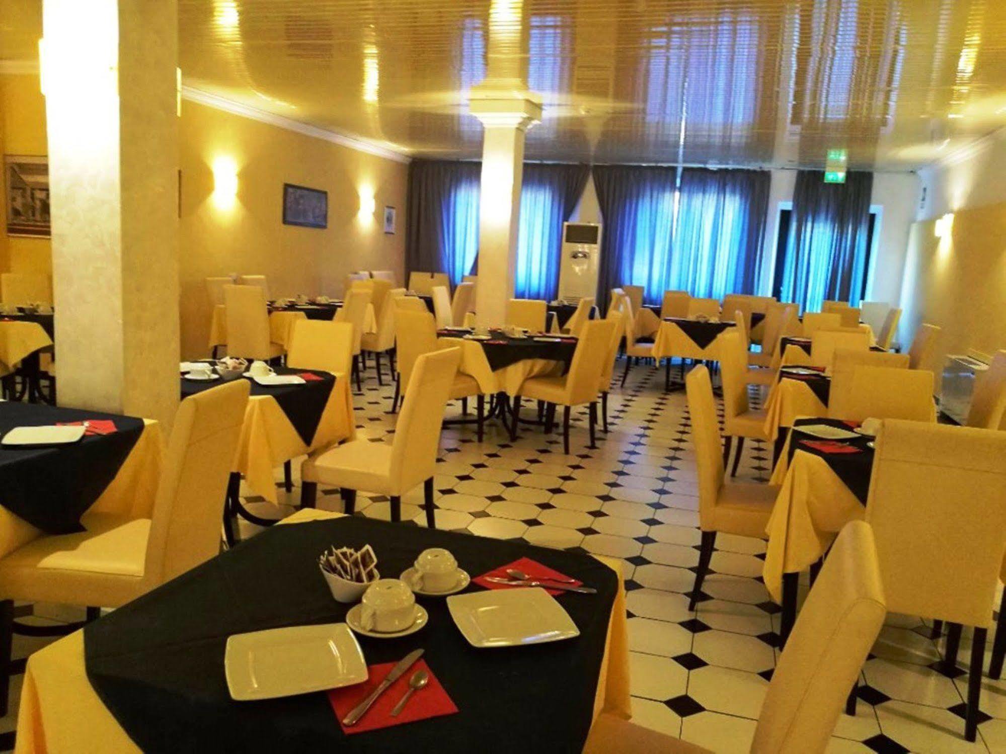 Hotel La Meridiana 乌尔比诺 外观 照片